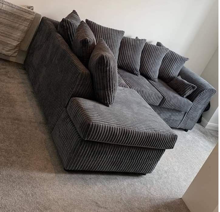 Ribbed Dylan Sofa