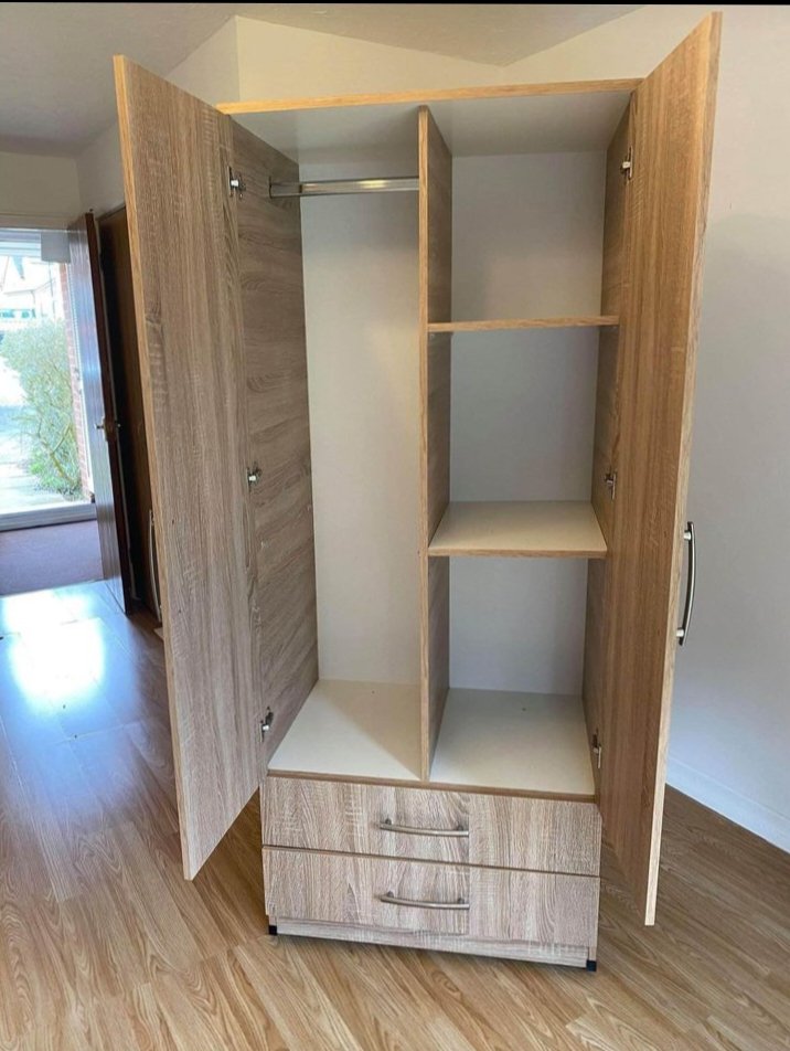 Exposed Door Wardrobe