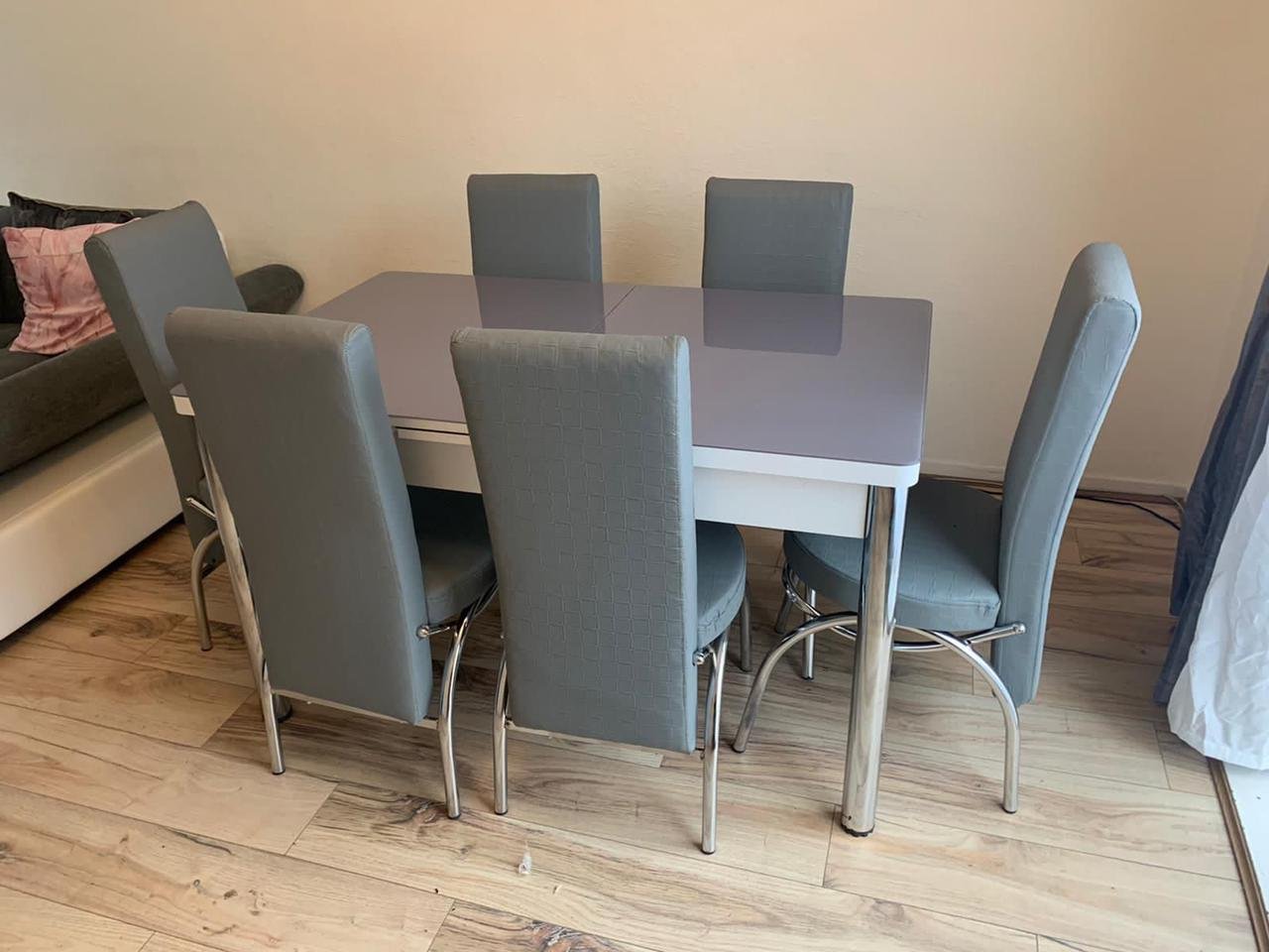 SleekAura Table Set - Image 3